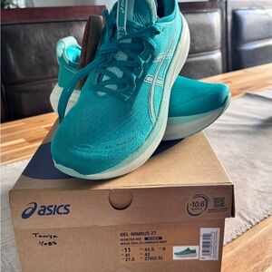 ASICS Gel-Nimbus 27 in Aqua